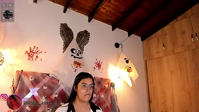 Snapshot of Bianca_zaens2 chatting on October 23, 12:37 pm Bianca zaens2 online show from October 23, 12:37 pm