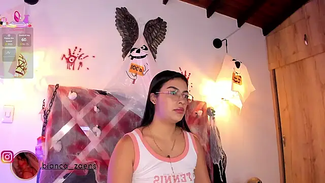 Snapshot of Bianca_zaens2 chatting on October 22, 12:26 pm Bianca zaens2 online show from October 22, 12:26 pm