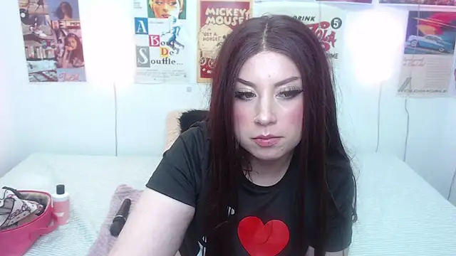 Snapshot of ari_rossee chatting on February 28, 4:43 am ari rossee online show from February 28, 4:43 am