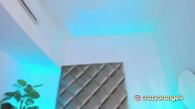 Snapshot of Crazyorange_ chatting on November 9, 10:19 am Crazyorange online show from November 9, 10:19 am