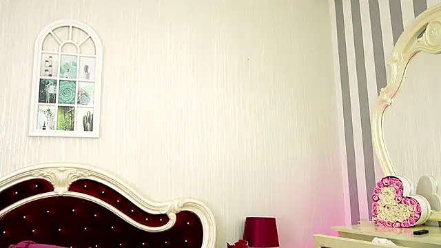 StacyLight online show from May 23, 6:18 pm