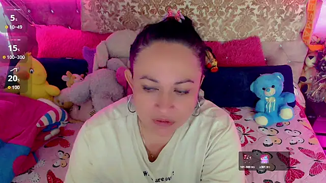 Snapshot of martina_bk chatting on February 26, 2:22 am martina bk online show from February 26, 2:22 am
