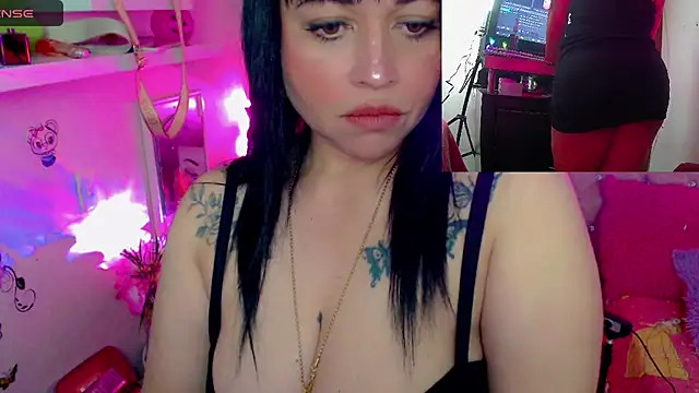 Snapshot of martina_bk chatting on December 3, 11:14 pm martina bk online show from December 3, 11:14 pm