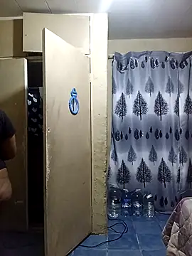 FreakyAngel3X online show from December 21, 10:21 pm