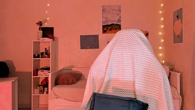 Britney Ross online show from November 3, 3:23 am