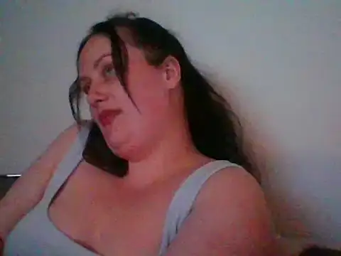 Snapshot of CurvyQueen2023 chatting on February 12, 8:07 pm CurvyQueen2023 online show from February 12, 8:07 pm
