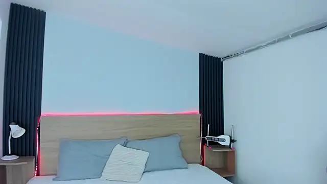 Snapshot of Chiqui_milk_ chatting on November 19, 7:14 pm Chiqui milk online show from November 19, 7:14 pm