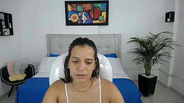 Snapshot of Chiqui_milk_ chatting on February 22, 7:14 pm Chiqui milk online show from February 22, 7:14 pm