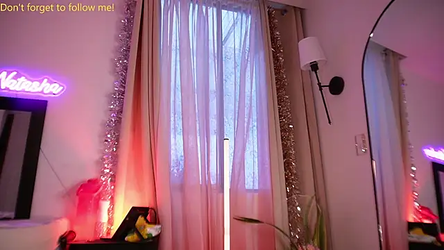 Natasha  Sccott online show from May 28, 6:36 pm