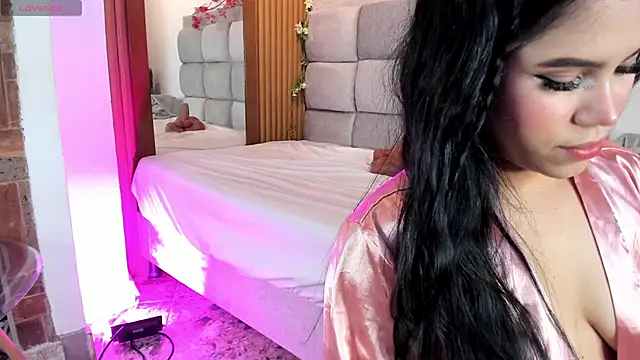 Natasha  Sccott online show from October 27, 8:10 pm