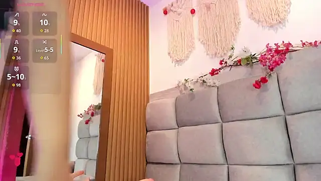 Snapshot of Natasha__Sccott chatting on October 17, 6:43 pm Natasha Sccott online show from October 17, 6:43 pm