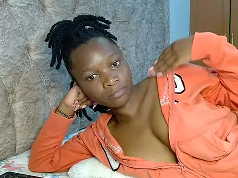 Naughty Girl17 online show from January 17, 3:32 am