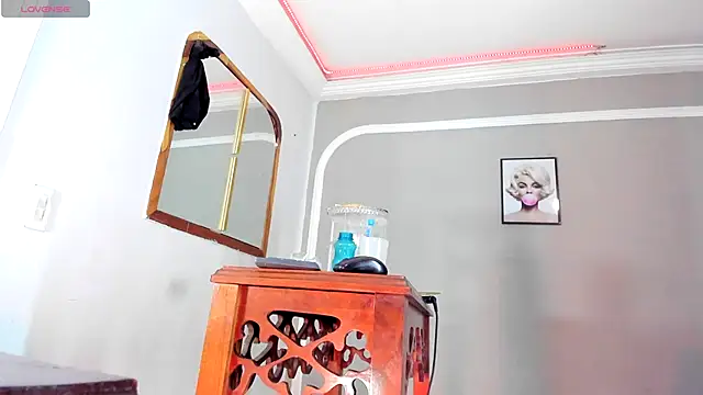 Jimena Grey online show from November 4, 11:03 am