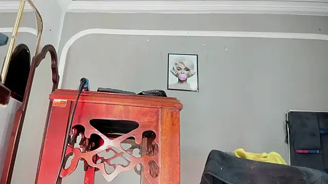 Jimena Grey online show from January 12, 2:40 am