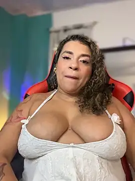 Snapshot of miss_grace_01 chatting on June 5, 3:44 am miss grace 01 online show from June 5, 3:44 am