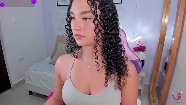 Snapshot of kitty_kayo chatting on February 5, 3:24 am kitty kayo online show from February 5, 3:24 am