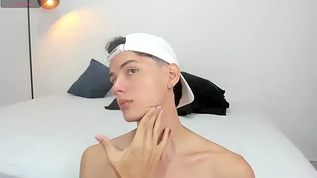 Snapshot of badboy_one_ chatting on January 24, 12:31 pm badboy one online show from January 24, 12:31 pm