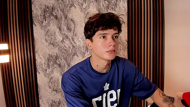 Snapshot of badboy_one_ chatting on May 25, 9:35 pm badboy one online show from May 25, 9:35 pm