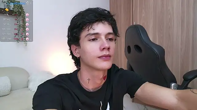 Snapshot of badboy_one_ chatting on September 28, 11:23 pm badboy one online show from September 28, 11:23 pm