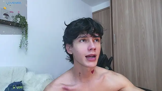 Snapshot of badboy_one_ chatting on October 4, 10:00 pm badboy one online show from October 4, 10:00 pm