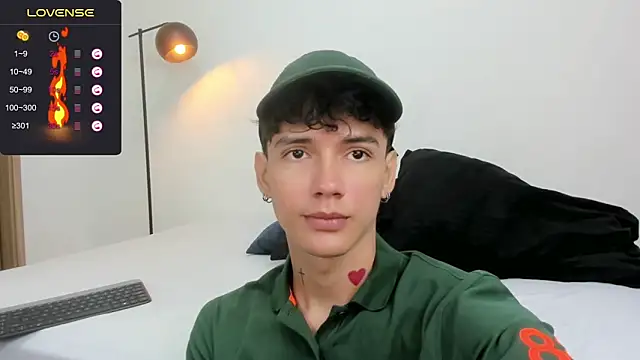 Snapshot of badboy_one_ chatting on January 29, 1:07 pm badboy one online show from January 29, 1:07 pm