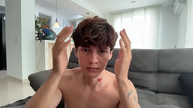 Snapshot of badboy_one_ chatting on June 7, 3:06 pm badboy one online show from June 7, 3:06 pm