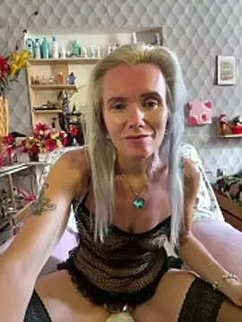 DirtyMargaret online show from June 17, 12:26 pm