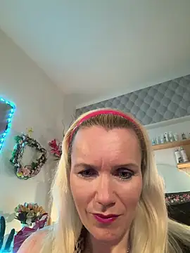 DirtyMargaret online show from March 24, 3:06 am