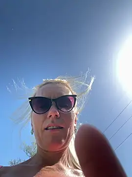 DirtyMargaret online show from May 27, 8:22 am