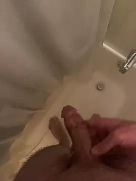 Snapshot of strokingBWC2 chatting on November 24, 7:03 pm strokingBWC2 online show from November 24, 7:03 pm