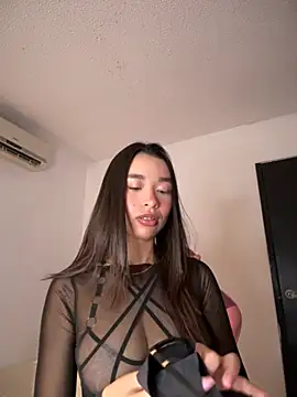 Hips hannah online show from September 21, 7:08 pm