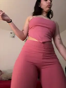 Hips hannah online show from March 8, 7:09 pm
