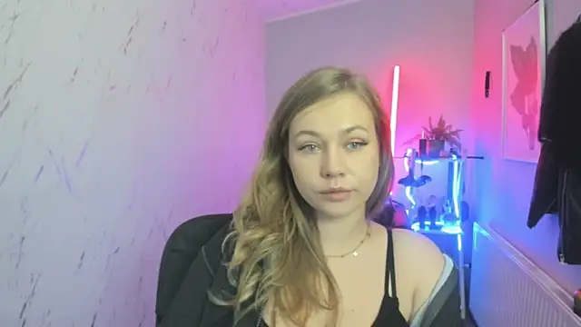 Snapshot of holly_xglam chatting on November 25, 8:53 pm holly xglam online show from November 25, 8:53 pm