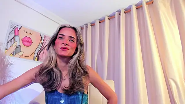 SkiinnyAna online show from February 13, 7:36 pm