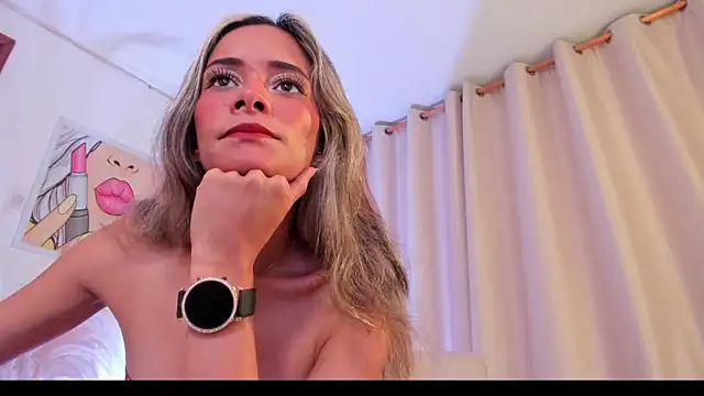 SkiinnyAna online show from March 1, 7:36 pm