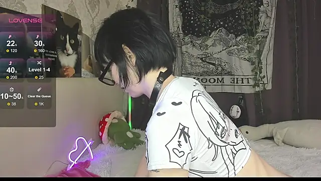 Snapshot of SophiaRyder chatting on November 15, 12:47 am SophiaRyder online show from November 15, 12:47 am