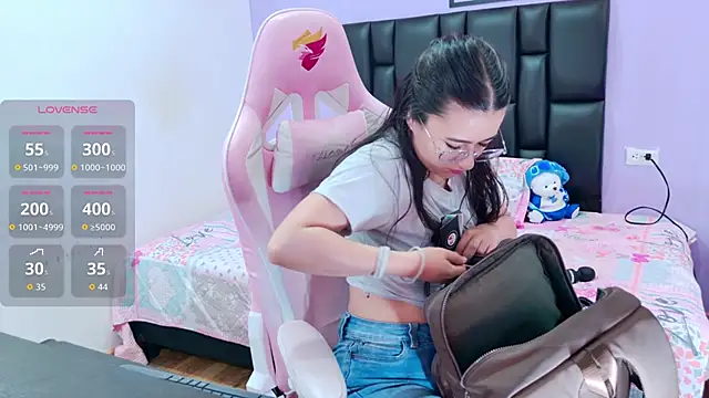 im-eliza online show from March 7, 10:43 am