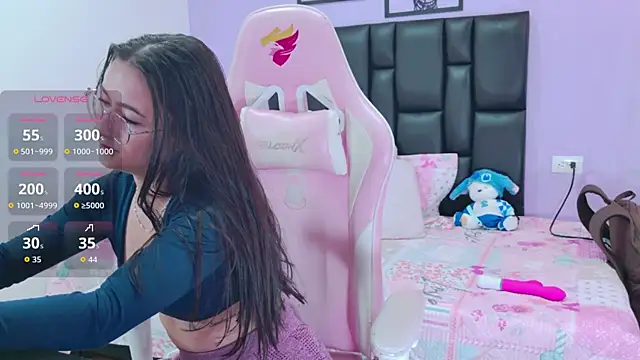 im-eliza online show from April 2, 10:33 am