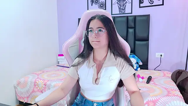 im-eliza online show from May 15, 4:16 pm