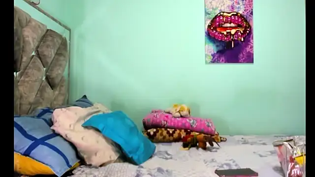 Snapshot of Evilmichellts1 chatting on October 31, 3:41 pm Evilmichellts1 online show from October 31, 3:41 pm