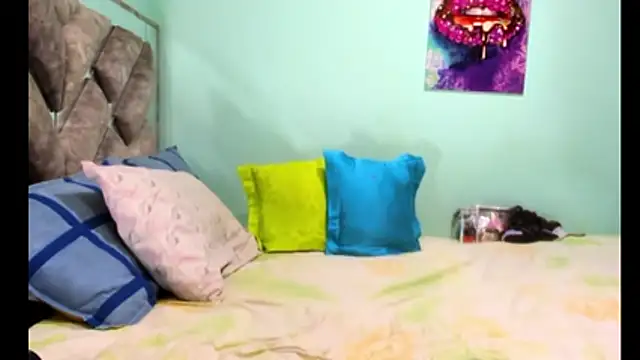 Evilmichellts1 online show from February 25, 3:45 pm