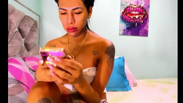 Evilmichellts1 online show from June 3, 3:39 pm