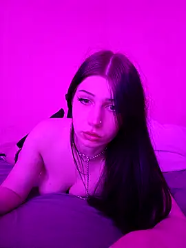Angelic a online show from December 5, 7:44 pm