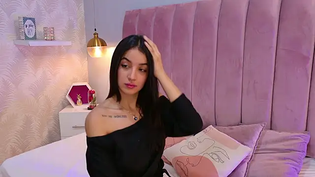 LeenaBrown online show from May 21, 12:35 pm