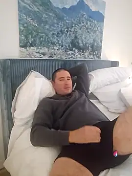 JeepinAround online show from October 10, 2:29 pm