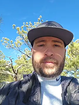 JeepinAround online show from December 15, 5:41 pm