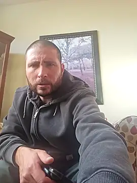 JeepinAround online show from December 18, 5:17 pm