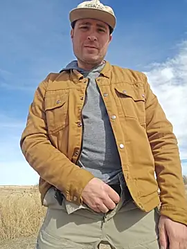 JeepinAround online show from February 9, 8:29 pm