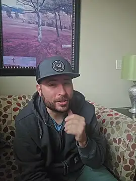 JeepinAround online show from December 19, 3:25 pm