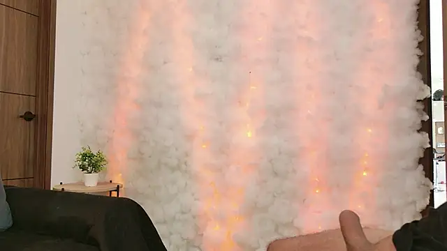 Snapshot of Hot_Couple666 chatting on December 15, 6:14 pm Hot Couple666 online show from December 15, 6:14 pm